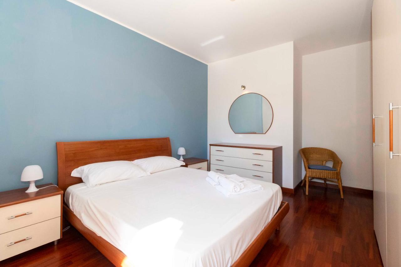 Апартаменти Cozy&Spacious Apt 2 Min Walk From The Tram Stop! Турин Екстер'єр фото