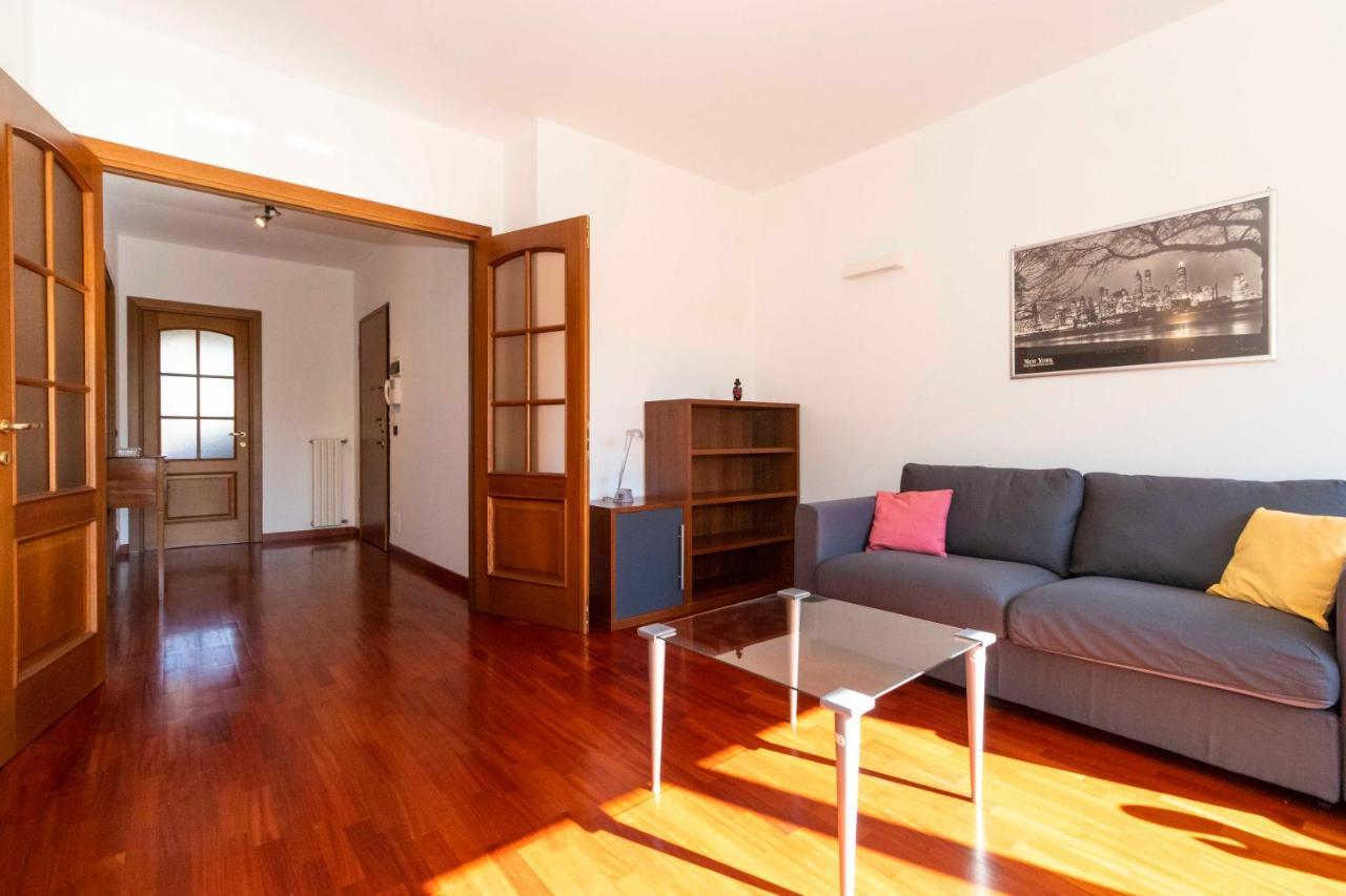 Апартаменти Cozy&Spacious Apt 2 Min Walk From The Tram Stop! Турин Екстер'єр фото