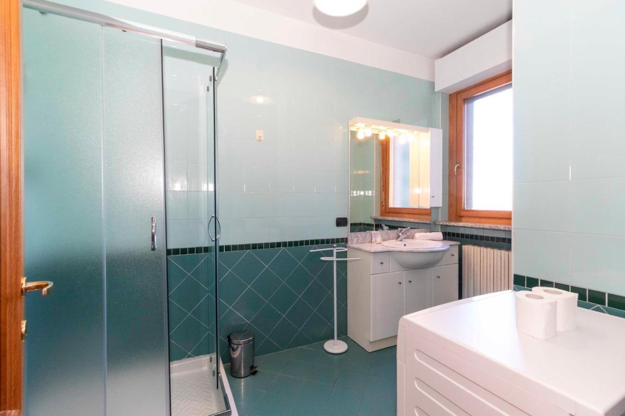 Апартаменти Cozy&Spacious Apt 2 Min Walk From The Tram Stop! Турин Екстер'єр фото