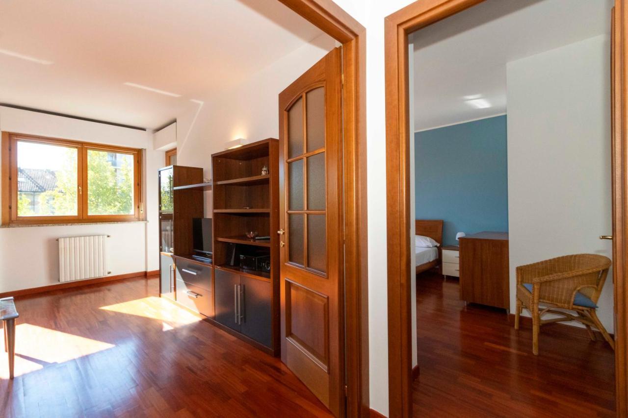 Апартаменти Cozy&Spacious Apt 2 Min Walk From The Tram Stop! Турин Екстер'єр фото