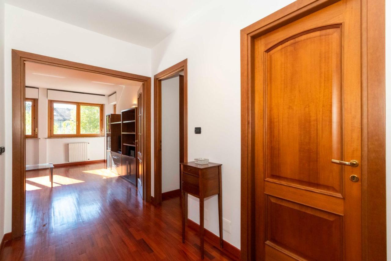 Апартаменти Cozy&Spacious Apt 2 Min Walk From The Tram Stop! Турин Екстер'єр фото