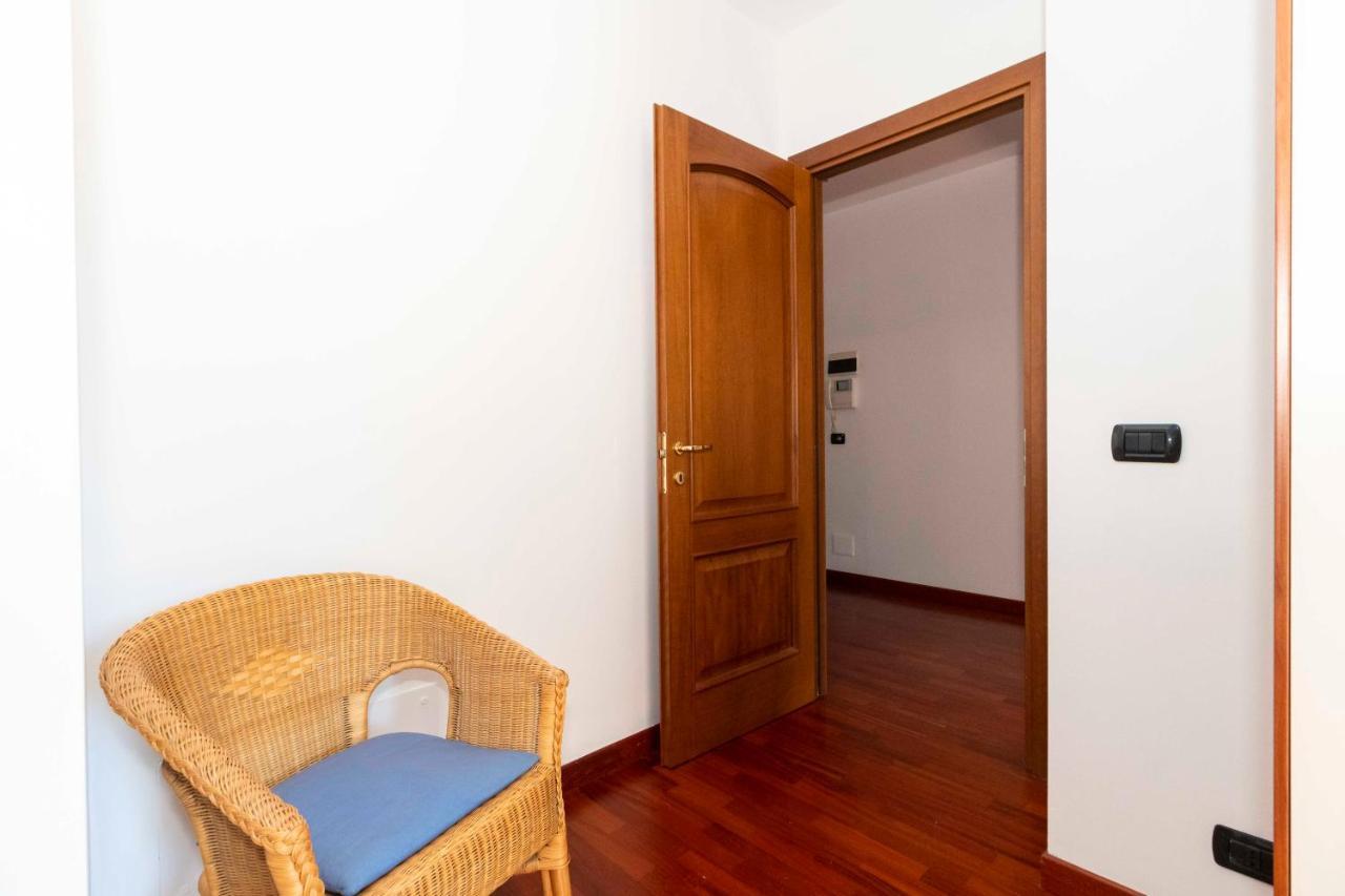 Апартаменти Cozy&Spacious Apt 2 Min Walk From The Tram Stop! Турин Екстер'єр фото